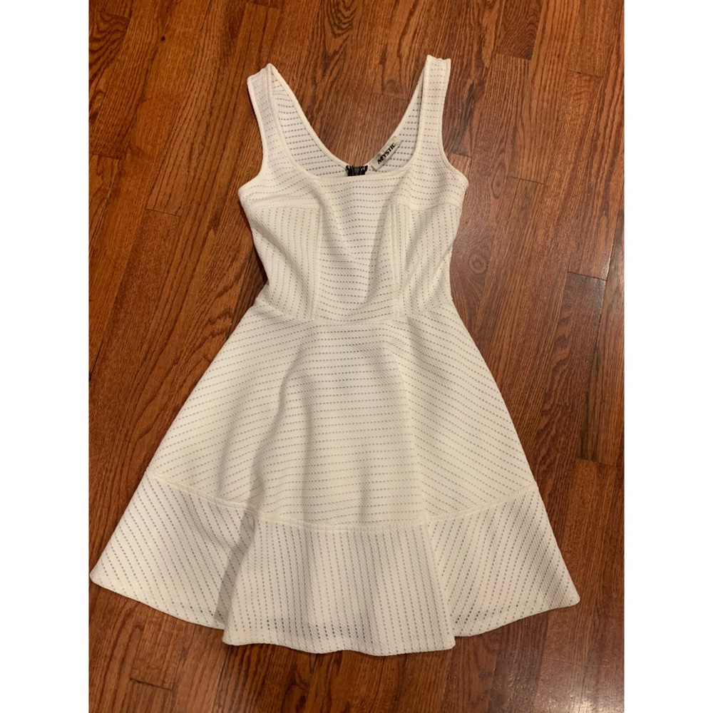 Mystic White Dress Womens/Juniors Size Small